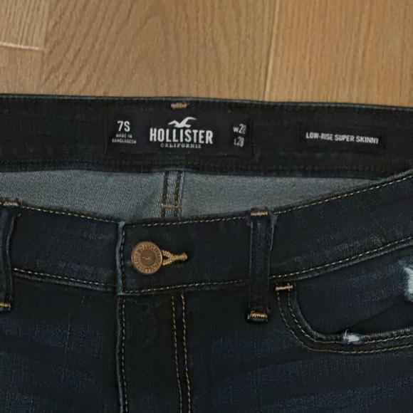 Hollister Low Rise Jeans - Picture 4 of 5